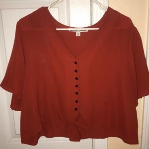 ORANGE CROP TOP W/ KNOT